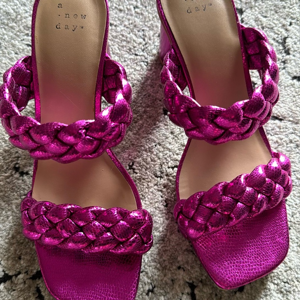 Pink Heels - Picture 3 of 7